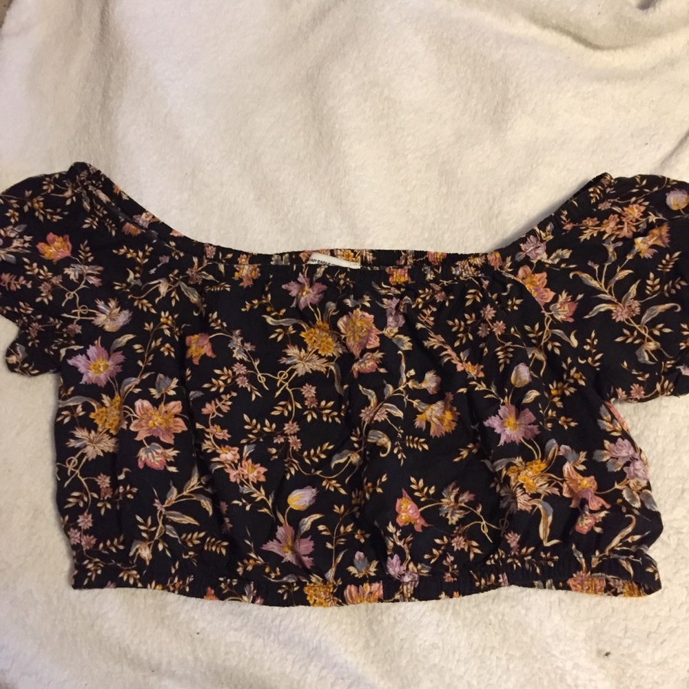 American Eagle floral crop top